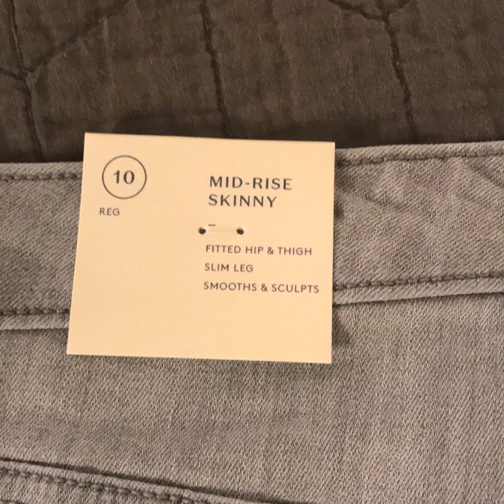 Universal Thread Grey Jeans - Picture 4 of 4